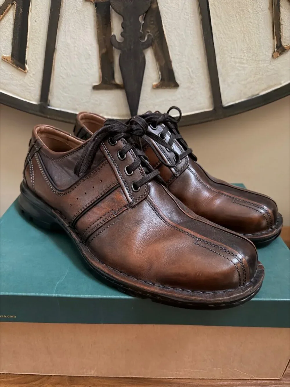 Clarks Touareg Mens Brown Leather Oxford Shoes Size 11M With Original Box